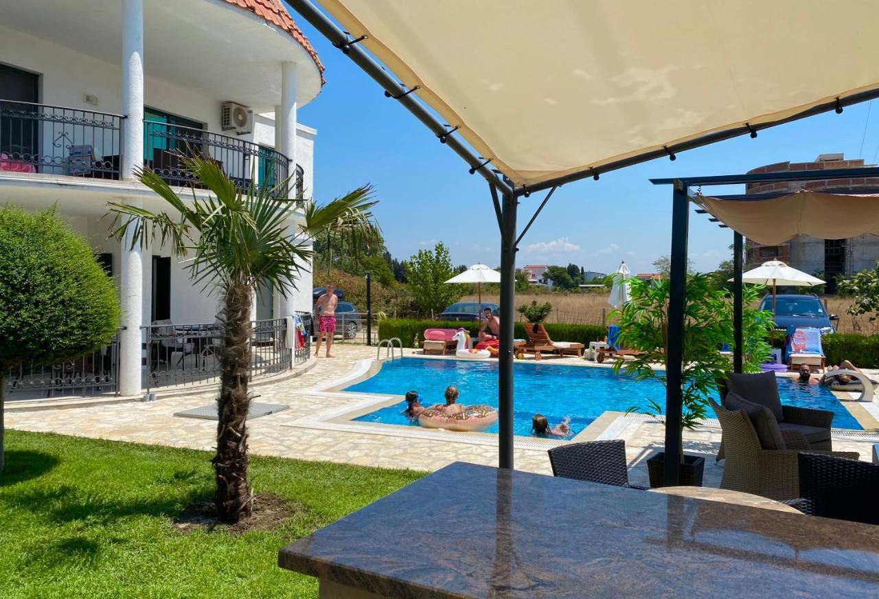 Apartments Lj Ulcinj Extérieur photo