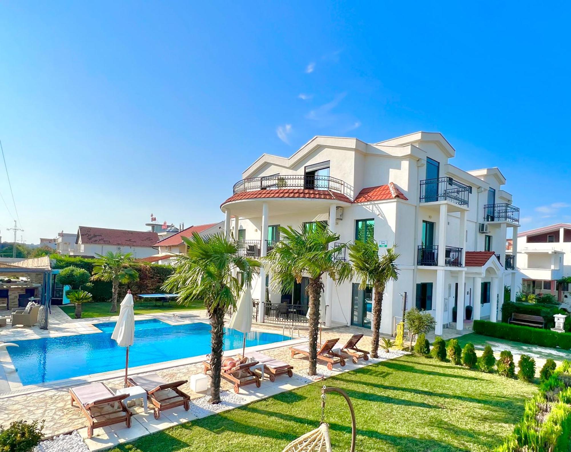 Apartments Lj Ulcinj Extérieur photo